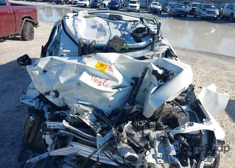 2020 Toyota Corolla Se из США, поврежденный, VIN JTDS4RCE7LJ052376